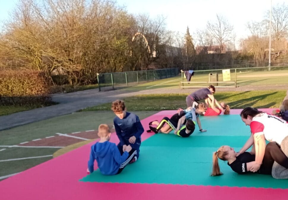 Heerlijke buitentraining groep 4, 5 en 6